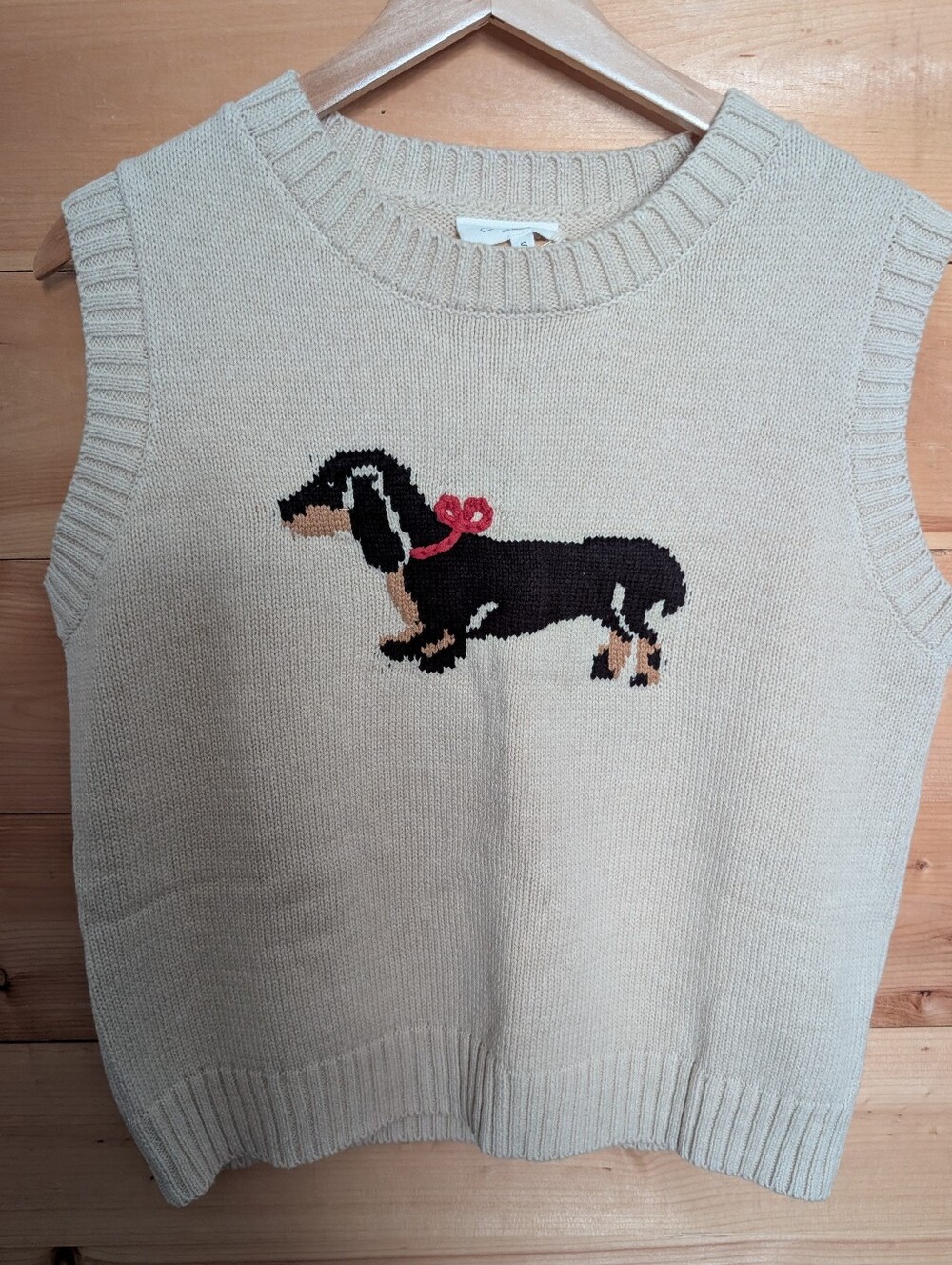 Able Cream Knit Vest with Dachshund Dog Motif *Small *NWT